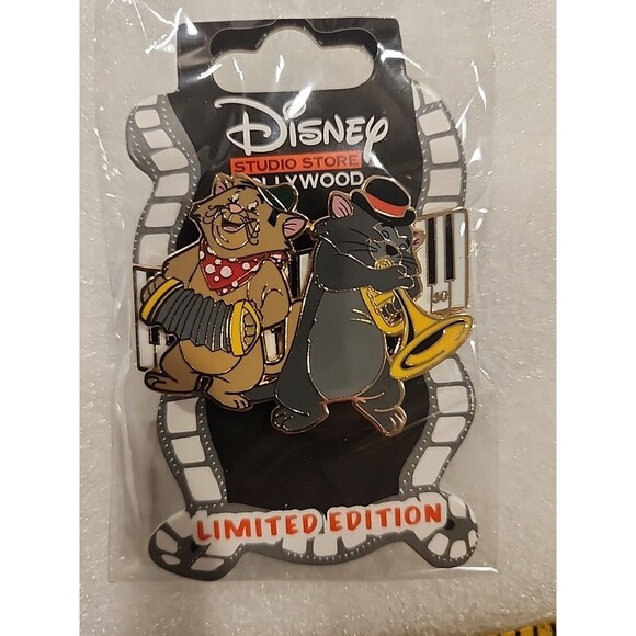 Disney Pin The Aristocats 50th Anniversary Peppo and Scat Cat DSSH LE 400 143611 - Picture 1 of 7